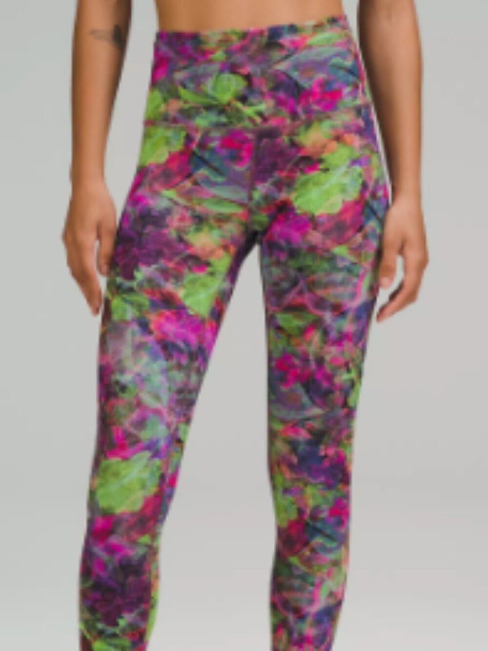 Lululemon • Wunder Train Hi-Rise Leggings • 25” •Multi-color• Size: 8